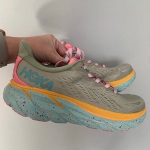 Hoka Clifton 8 shoes